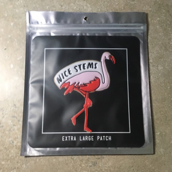 Celebrate Shop Extra-Large Flamingo Handbag Patch - Picture 2 of 3